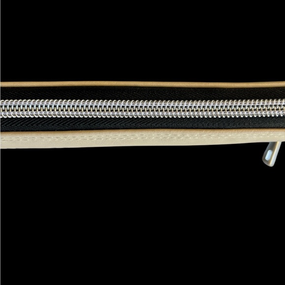 Hogwarts Pre Loved Women's Wallet - Picture 5 of 5